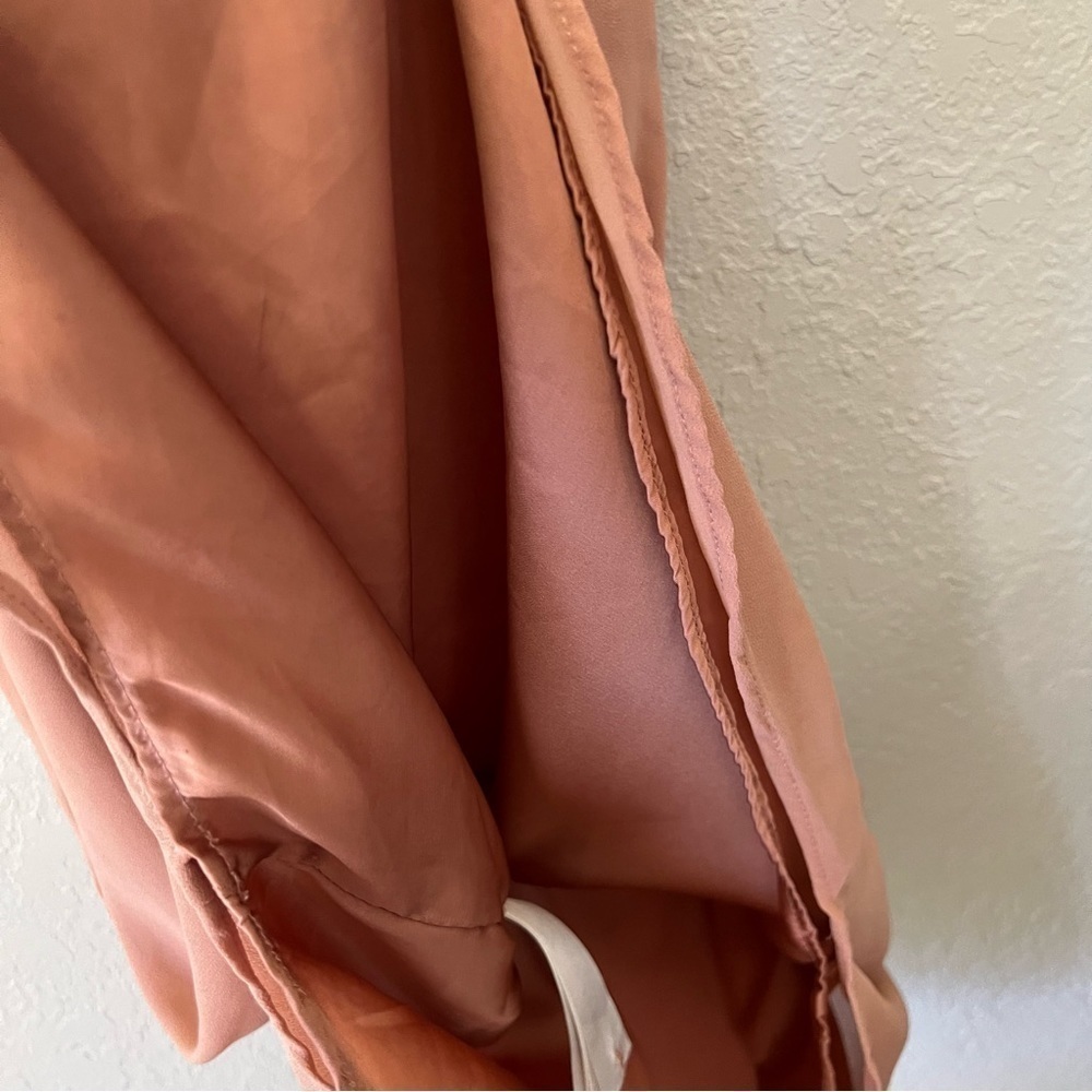 H & M coral tunic mini dress, 6, fully lined, tie belt, ruffles at neckline. - Picture 15 of 16